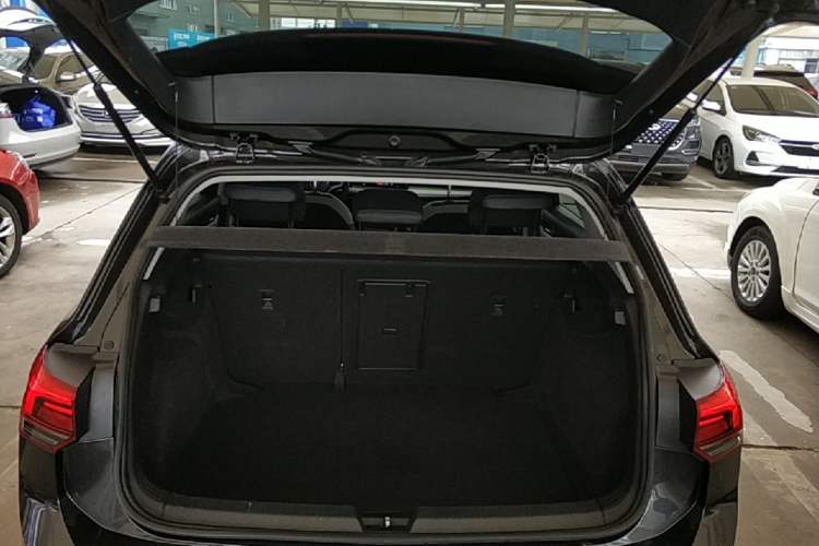 Used Volkswagen Golf 2021 280TSI DSG Pro Trunk