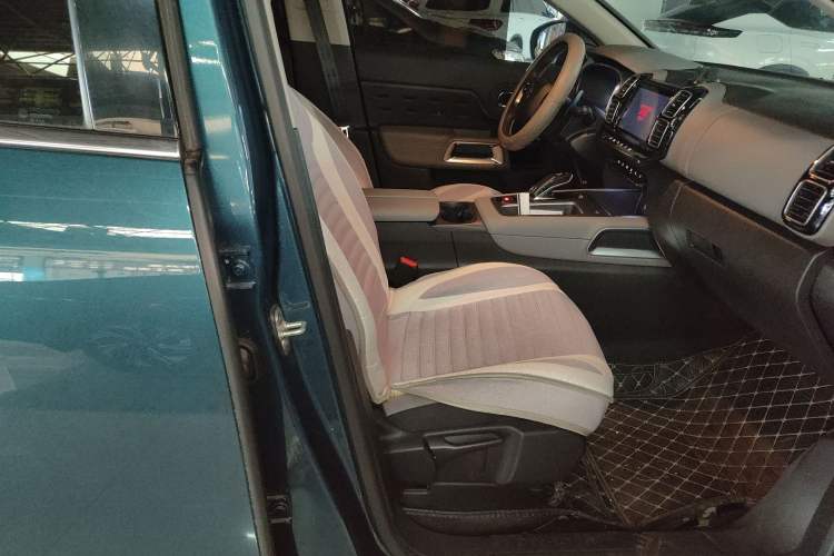 Used Citroen C5 AIRCROSS 2021 360THP Enjoyment Version Right Front Seat