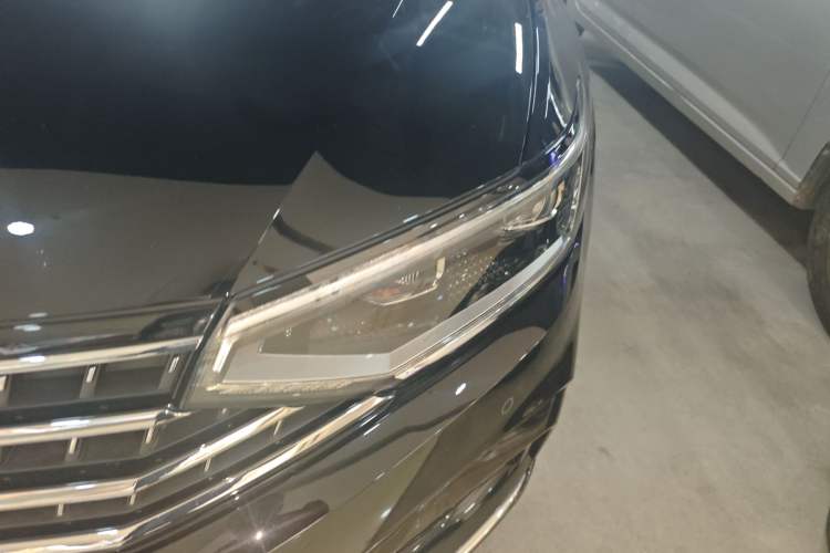 Used Volkswagen Magotan 2023 2 Million Units Commemorative Edition 330TSI DSG Luxury Version Left Front Headlight