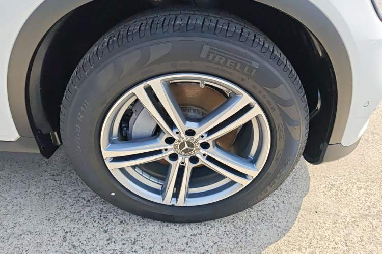 Used Mercedes-Benz GLC 2021 GLC 260 L 4MATIC Dynamic Edition Right Front Wheel Hub