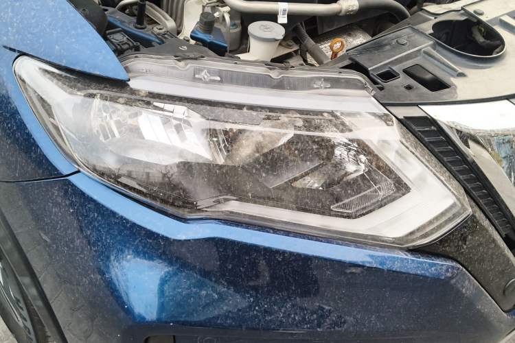 Used Nissan X-Trail 2019 2.5L CVT Smart Connect Luxury Edition 4WD
