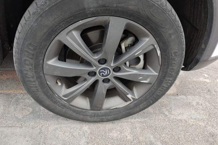 Used BYD Yuan New Energy 2019 EV535 Smart Connect Trendsetting Model
