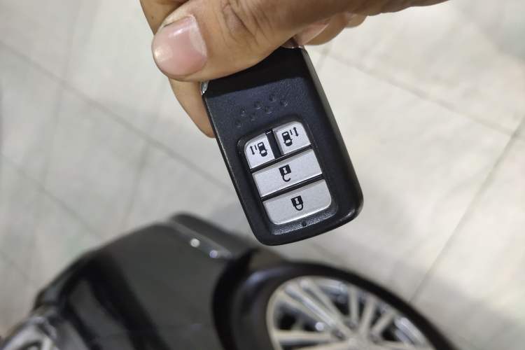 Used Honda Elysion 2016 2.4L Style Edition