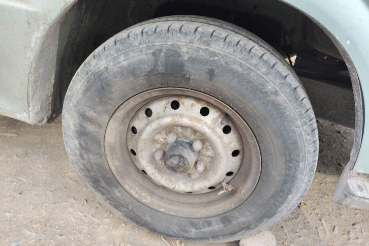 Used Jinbei Hiace 2011 2.0L 5th Generation Kuaiyunwang Comfort Type K 4G19
