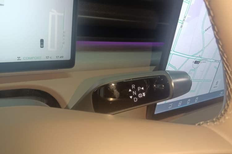 Used XPeng X9 2025 740 Ultra-Long Range Max
