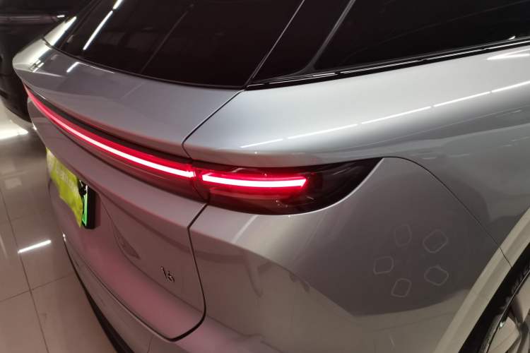 Used Li Auto Li Auto i6 2025 Model Four-Wheel-Drive Standard Type