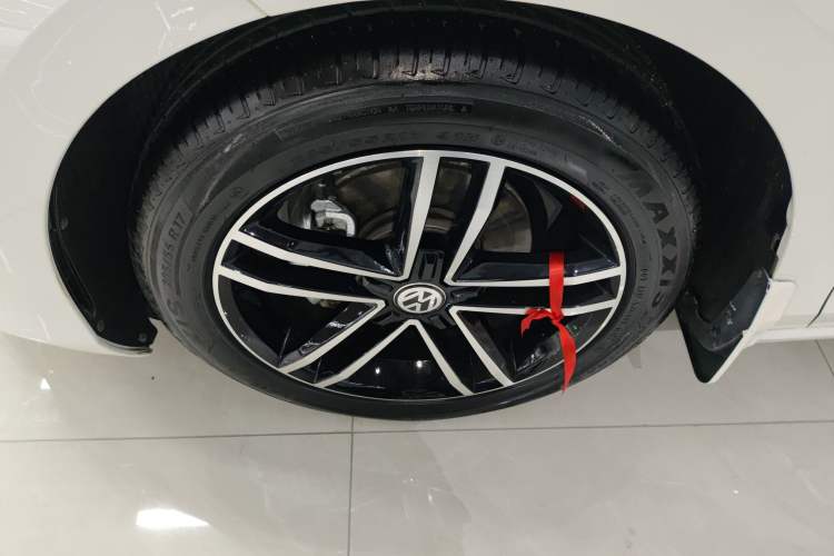 Used Volkswagen Lamando 2024 Lavida L 280TSI DSG Spicy Edition Left Front Wheel Hub