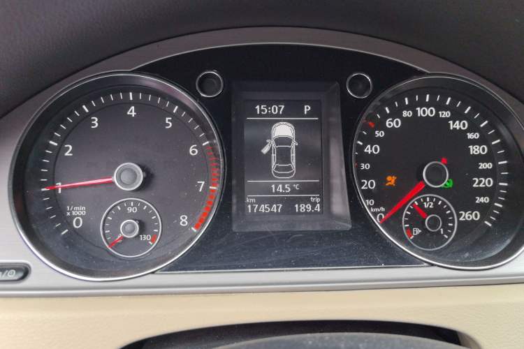 Used Volkswagen Magotan 2015 1.8TSI Advanced Model Instrument Cluster