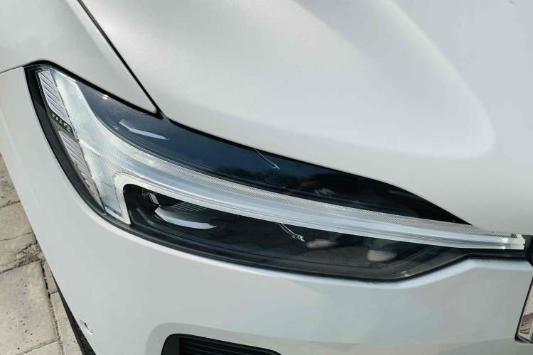 Used Volvo XC60 New Energy 2024 T8 Plug-in Hybrid Long-Range All-Wheel Drive Smart Luxury Edition
