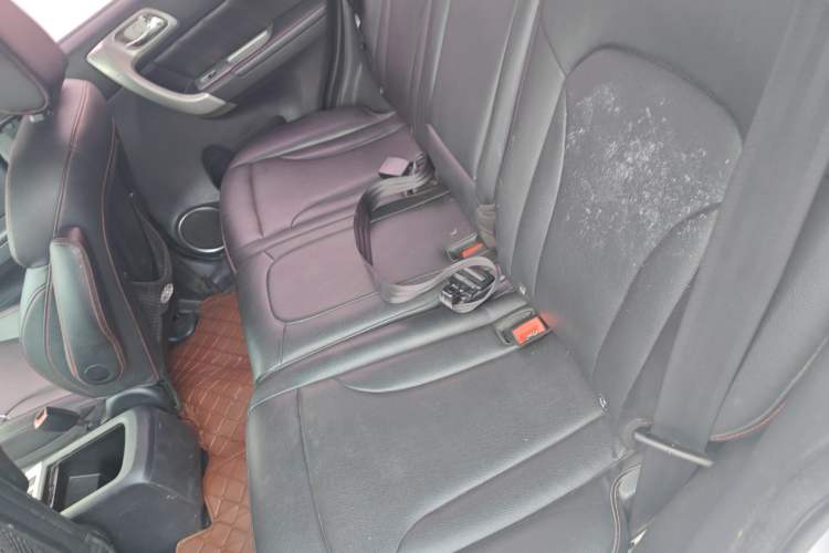 Used Haval H6 2015 Upgraded Model 1.5T Manual Two-Wheel Drive Elite Version