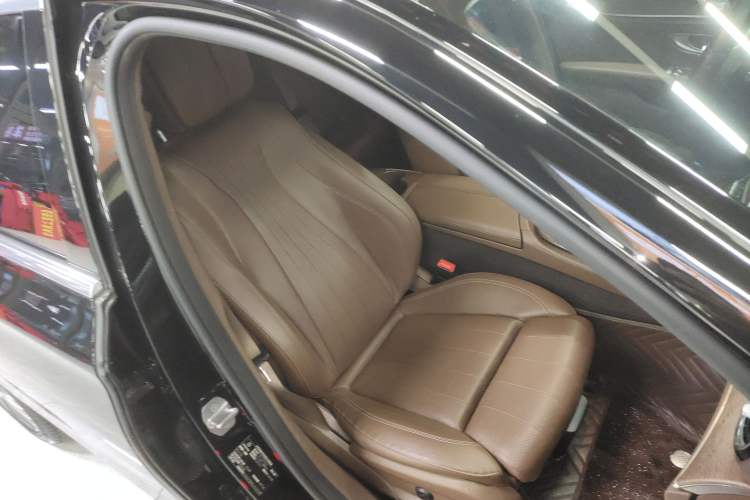 Used Mercedes-Benz E-Class 2019 E 260 L 4MATIC
