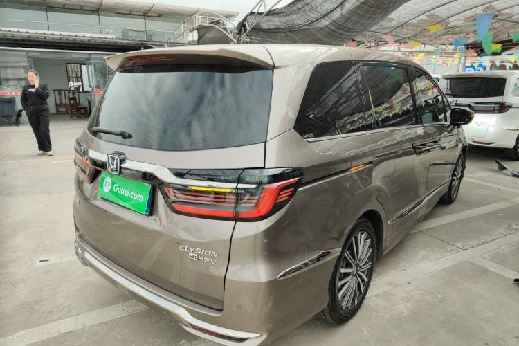 Used Honda Elysion 2022 2.0L eHEV Luxury Edition
