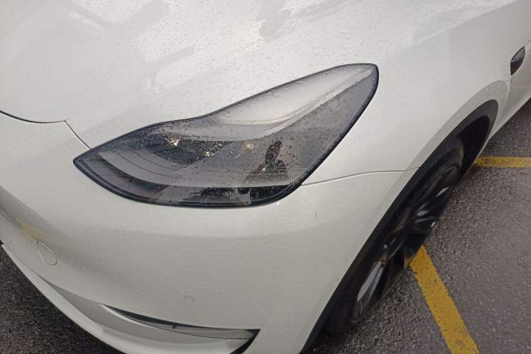 Used Tesla Model Y 2021 Long-Range All-Wheel-Drive Version
