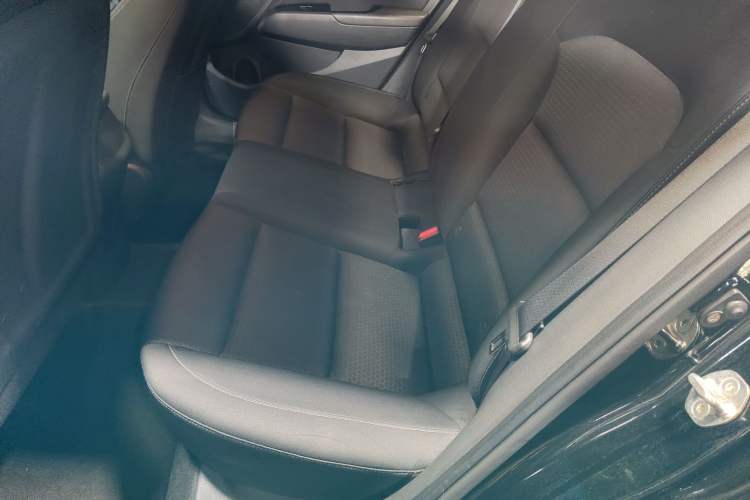 Used Hyundai Elantra (6th Generation / Lingdong) 2016 1.6L Automatic ZhiXuan – Elite Version Left Rear Seat