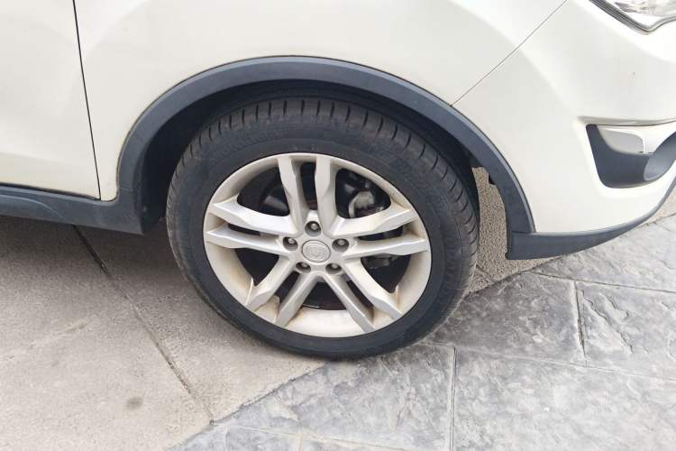 Used Changan CS35 2015 1.6L Manual Luxury Model China V Standard
