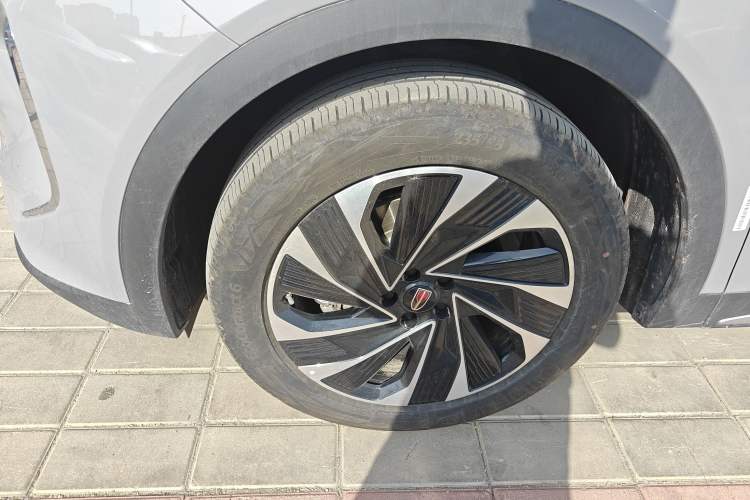 Used Hongqi HS7 PHEV 2024 2.0T PHEV Four-Wheel-Drive Flagship Edition 6 Seats
