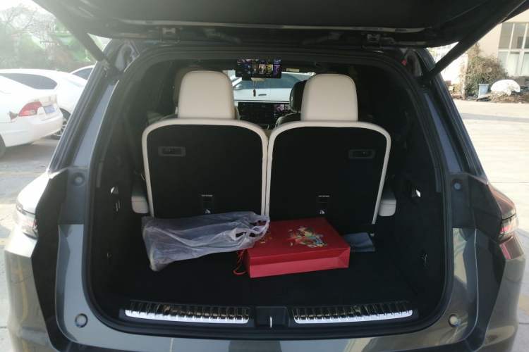 Used Li Auto L9 2022 Max model
