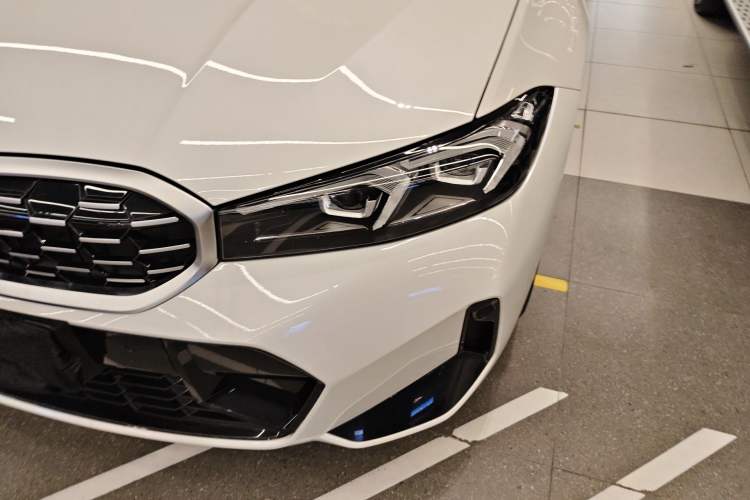 Used BMW 3 Series 2024 325Li M Sport Package Left Front Headlight