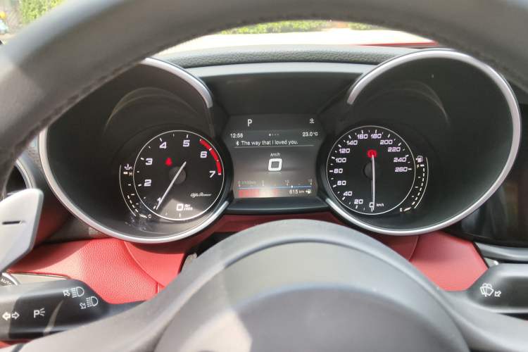 Used Alfa Romeo Giulia 2019 2.0T 280HP Black Package Limited Edition
