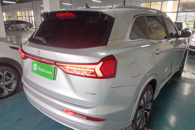 Used Landian E5 PLUS 2025 165 km Long-Range Version Pro 7-Seater