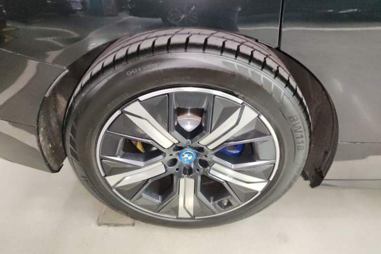 Used BMW iX 2022 xDrive40
