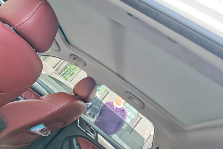 Used Roewe RX5 2016 30T Four-Wheel Drive Automatic Internet Smart Luxury Edition
