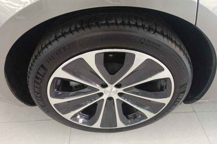 Used Hima Luxeed S7 2024 Pro Model