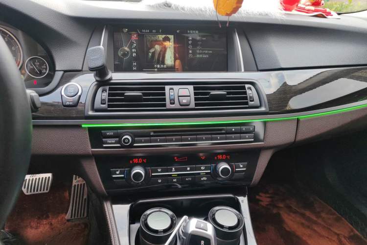 Used BMW 5 Series 2014 525Li Luxury Design Package