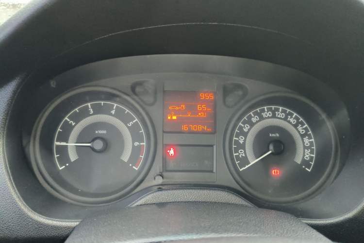 Used Peugeot 301 2014 1.6L Manual Comfort Edition
