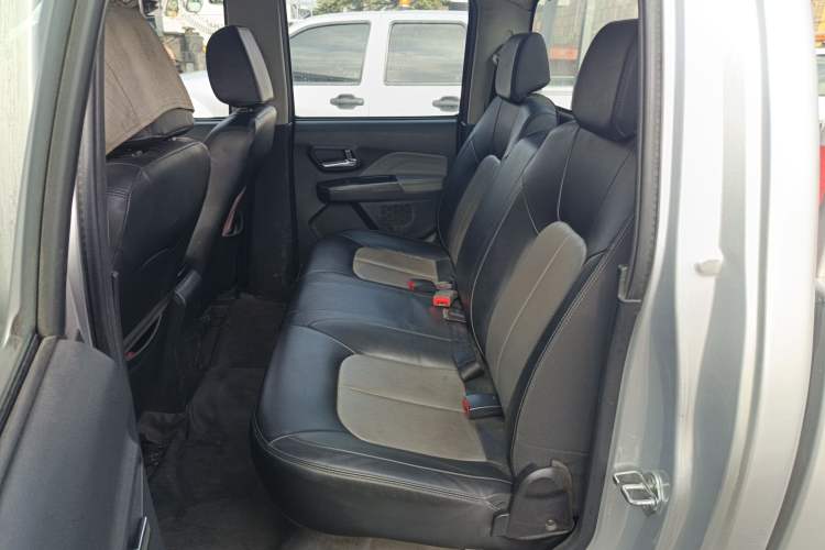 Used Great Wall Wingle 5 2023 2.0T Diesel Two-Wheel Drive Advanced Big Double
