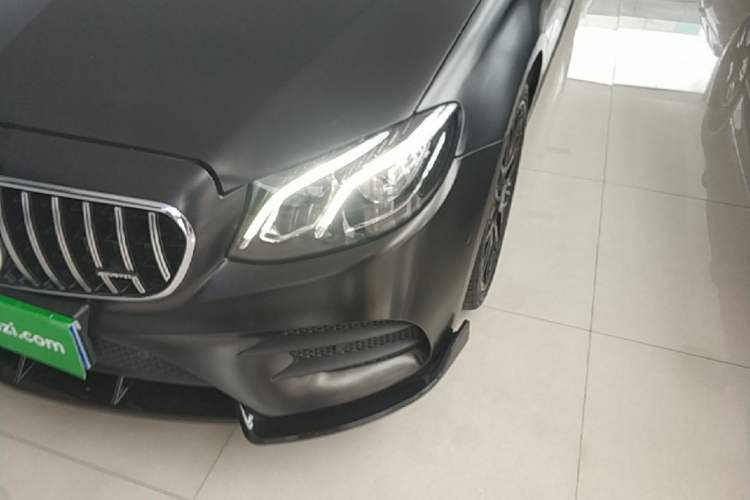 Used Mercedes-Benz E-Class 2019 E 300 L Sporty and Stylish Model
