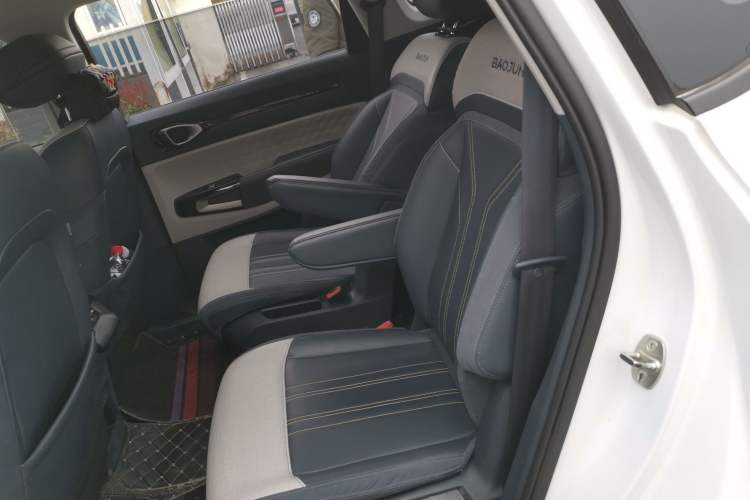 Used Baojun RM-5 2019 1.5T CVT 24-Hour Online Luxury Version 6 Seats Left Rear Seat