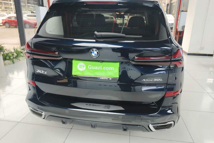 Used BMW X5 2023 xDrive 30Li Luxury M Sport Night Edition Package
