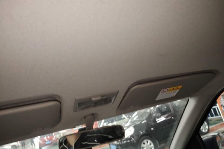 Used Suzuki Swift 2016 1.5L Automatic Fashionable Coolplay Edition Headliner