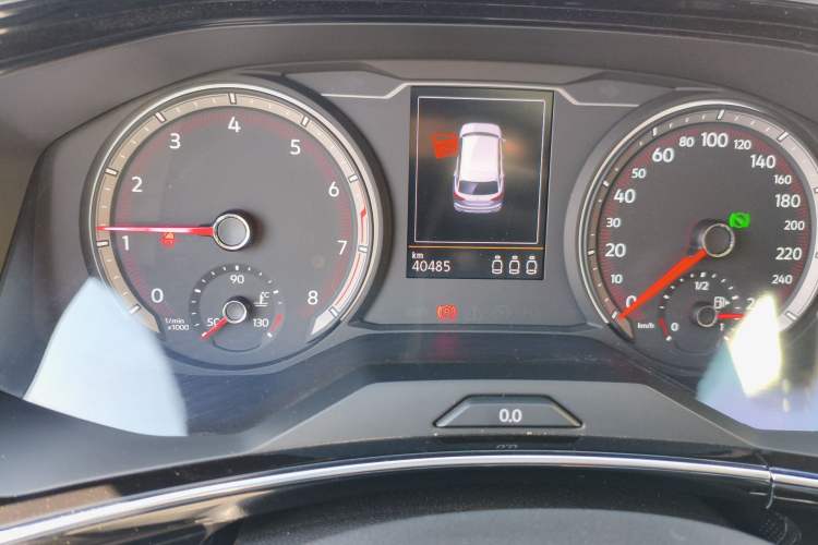 Used Volkswagen Tayron 2020 330TSI Two-Wheel Drive Luxury Smart Connectivity Version Odometer Close Up