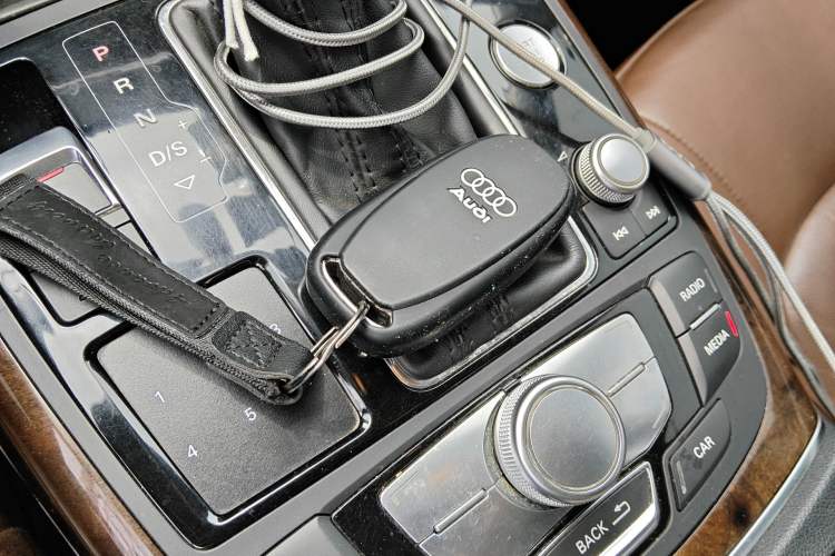 Used Audi A6L 2014 30 FSI Luxury Model
