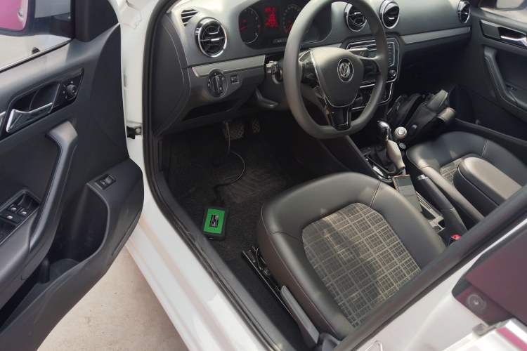 Used Volkswagen Jetta 2017 1.5L Automatic Comfort Model
