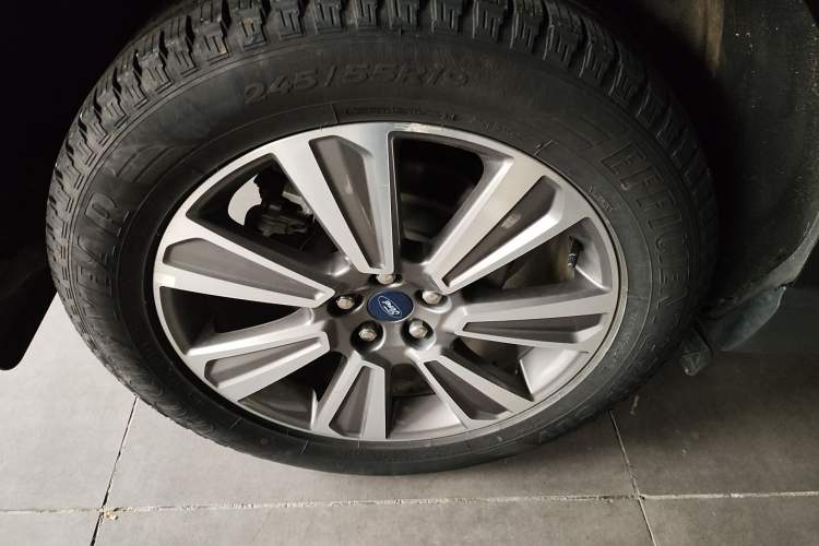 Used Ford Edge 2022 PLUS EcoBoost 245 Four-Wheel Drive Platinum Edition 7-Seater