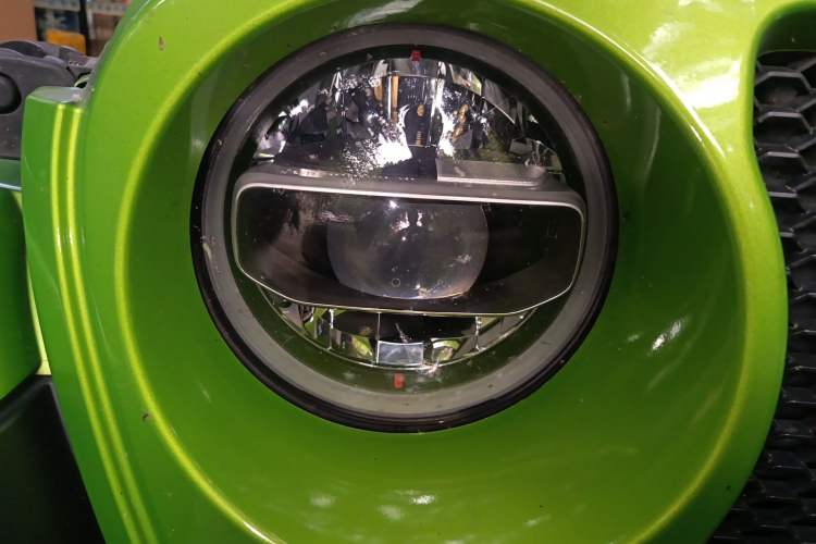 Used Jeep Wrangler 2019 2.0T Sahara 4-Door Version China V Standard Right Front Headlight