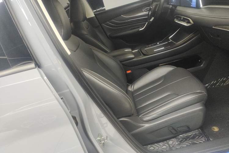 Used Venucia V DD-i 2023 60km iD Version