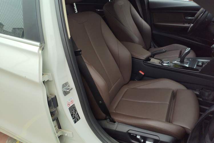 Used BMW 3 Series 2019 320Li Fashion Model Right Front Seat