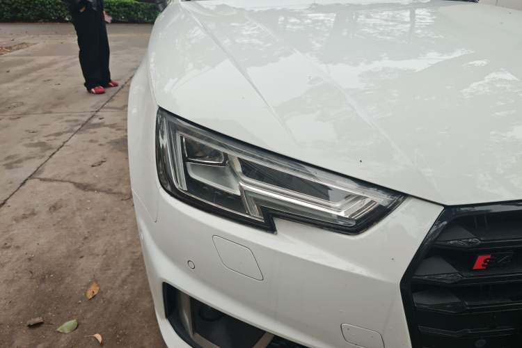 Used Audi A4L 2019 40 TFSI Sporty Version China VI