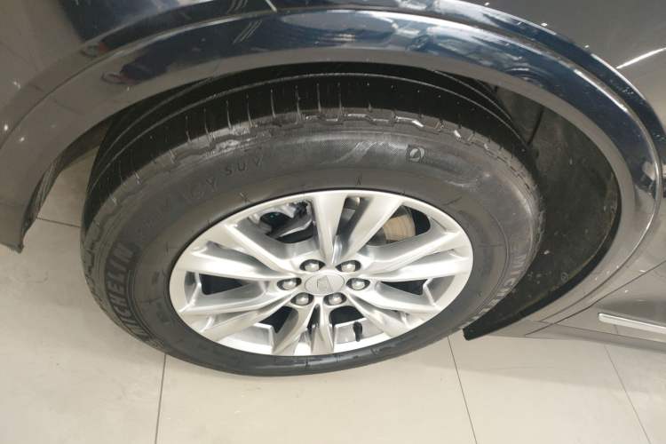 Used Cadillac XT5 2022 2.0T Two-Wheel Drive Luxury Version