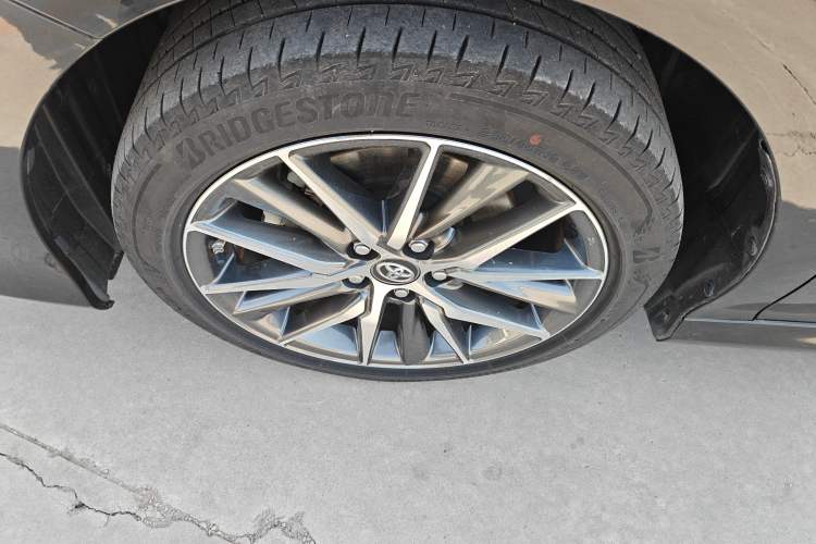 Used Toyota Camry 2021 2.5G Luxury Edition Left Front Wheel Hub