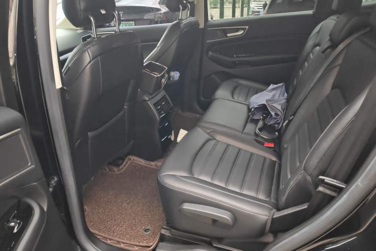 Used Ford Edge 2017 EcoBoost 245 Two-Drive Platinum Edition 5 Seats