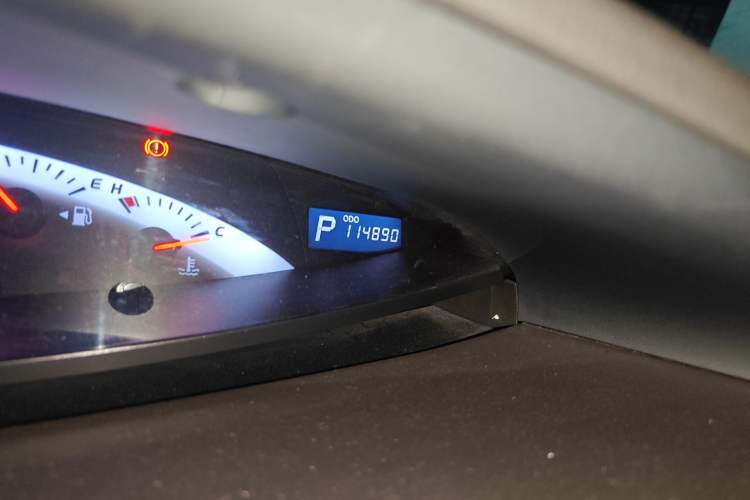 Used Toyota Previa  Odometer Close Up