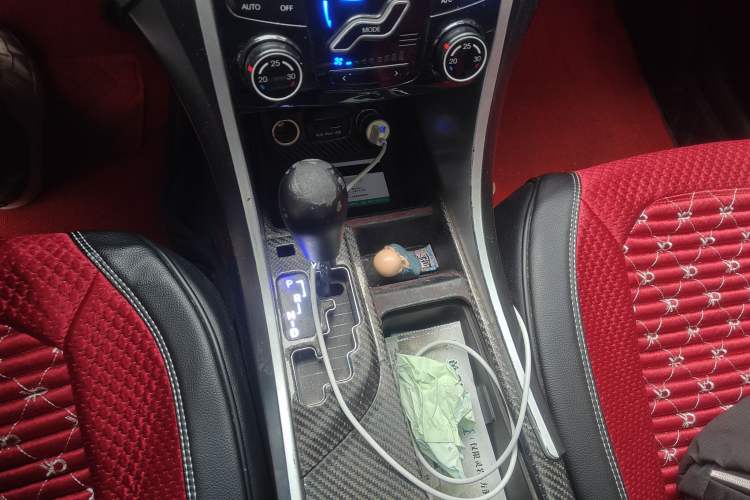 Used Hyundai Sonata 2011 2.0L Automatic Supreme Edition
