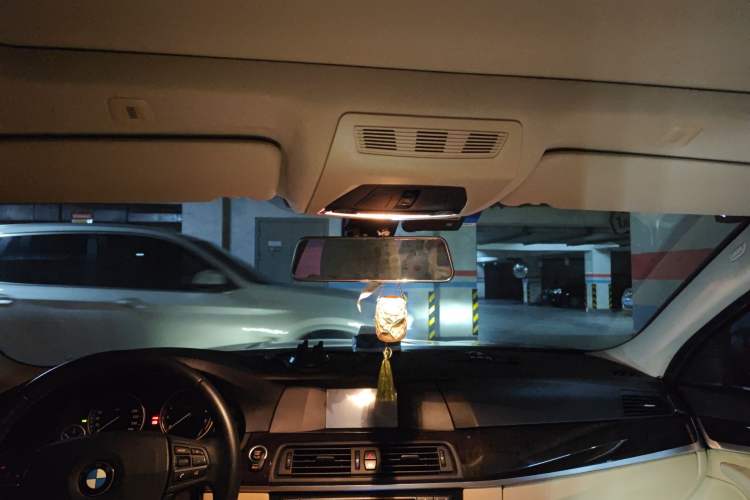 Used BMW 5 Series 2013 525Li Leading Model