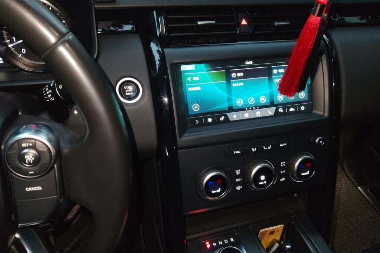 Used Land Rover Discovery 2018 3.0 SC V6 SE