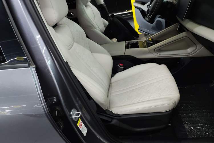 Used BYD Yuan UP 2024 401 km Active Version